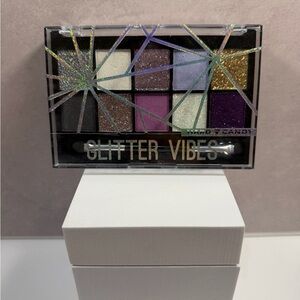 💙3/$20 Hard Candy Glitter Vibes Eyeshadow Palette - Multicolor